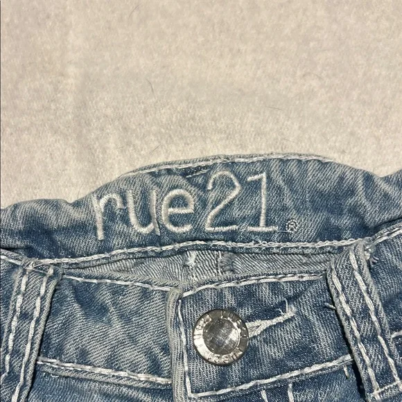 Rue21 Light Blue Distressed Straight Jeans - Picture 2 of 6